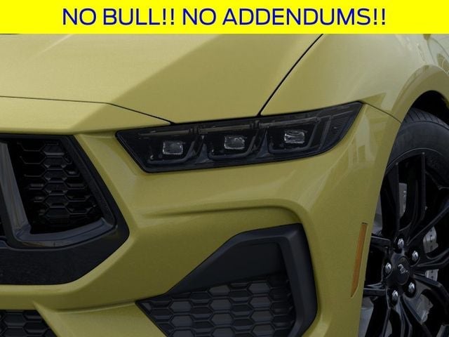 2025 Ford Mustang - Image 19