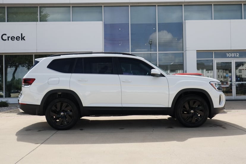 2026 Volkswagen Atlas - Image 2