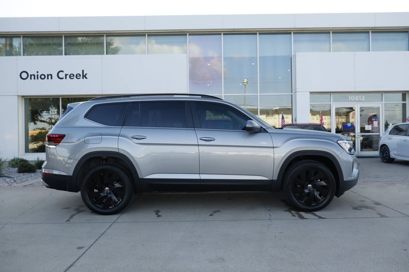 2026 Volkswagen Atlas - Image 3
