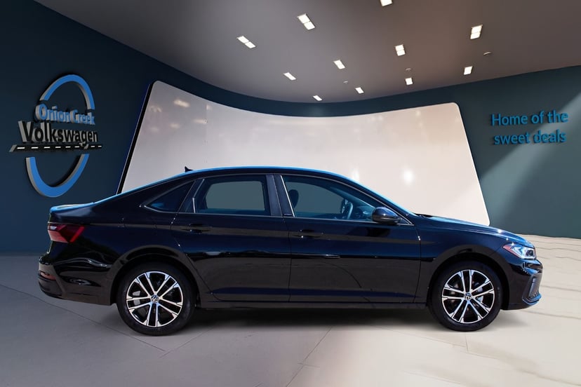 2026 Volkswagen Jetta - Image 3